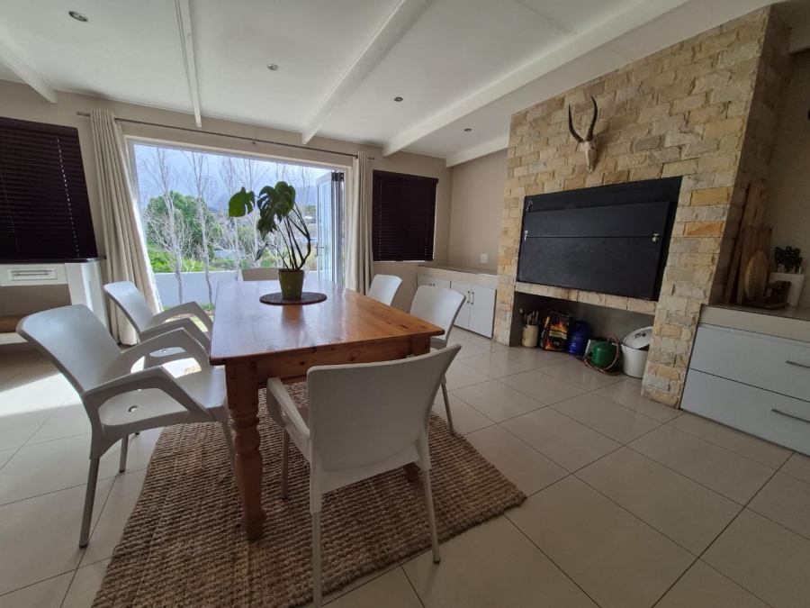 4 Bedroom Property for Sale in Panorama Western Cape